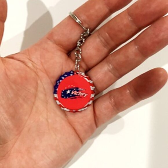 Fallout 4 Nuka Cola Victory Cap Keychain - 3.5inch Gaming Keychain - Picture 5 of 7